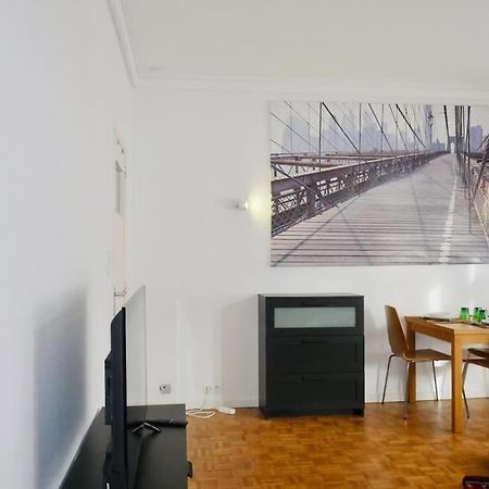 Ixelles: Superbe Appartement, Idealement Situe Брюксел Екстериор снимка