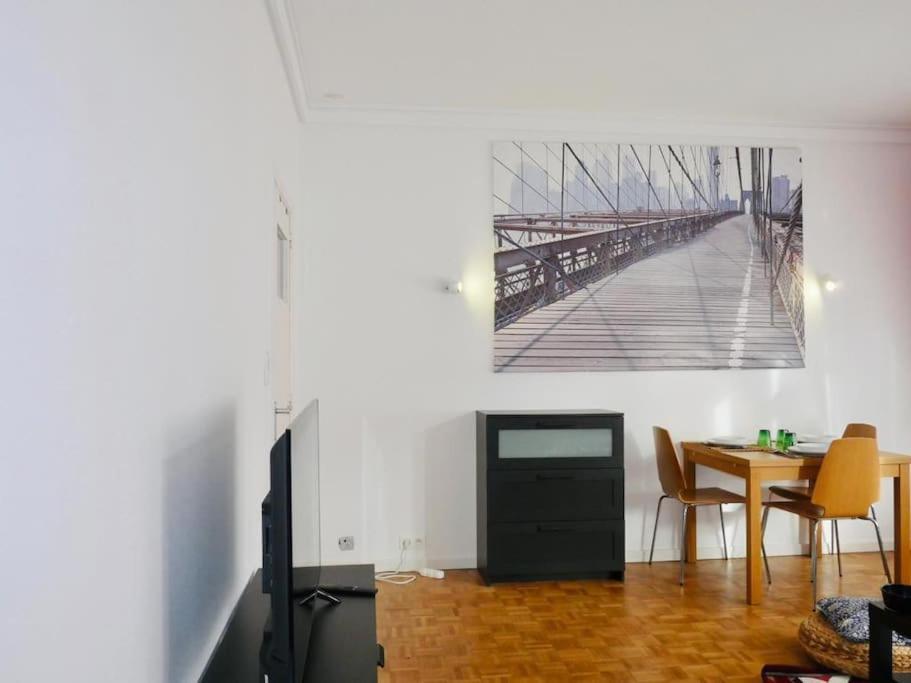 Ixelles: Superbe Appartement, Idealement Situe Брюксел Екстериор снимка