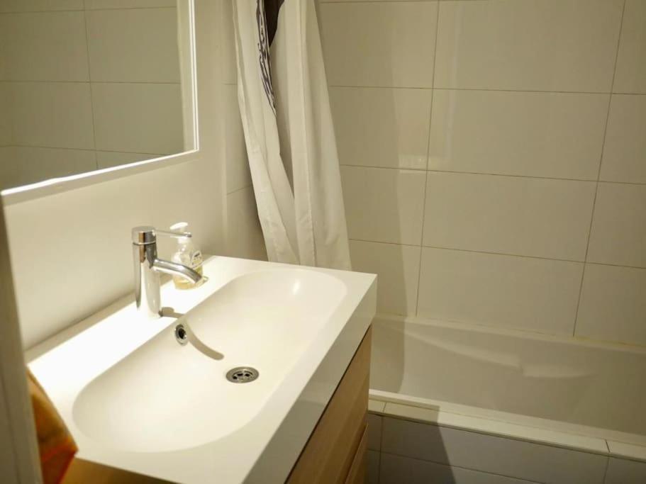 Ixelles: Superbe Appartement, Idealement Situe Брюксел Екстериор снимка