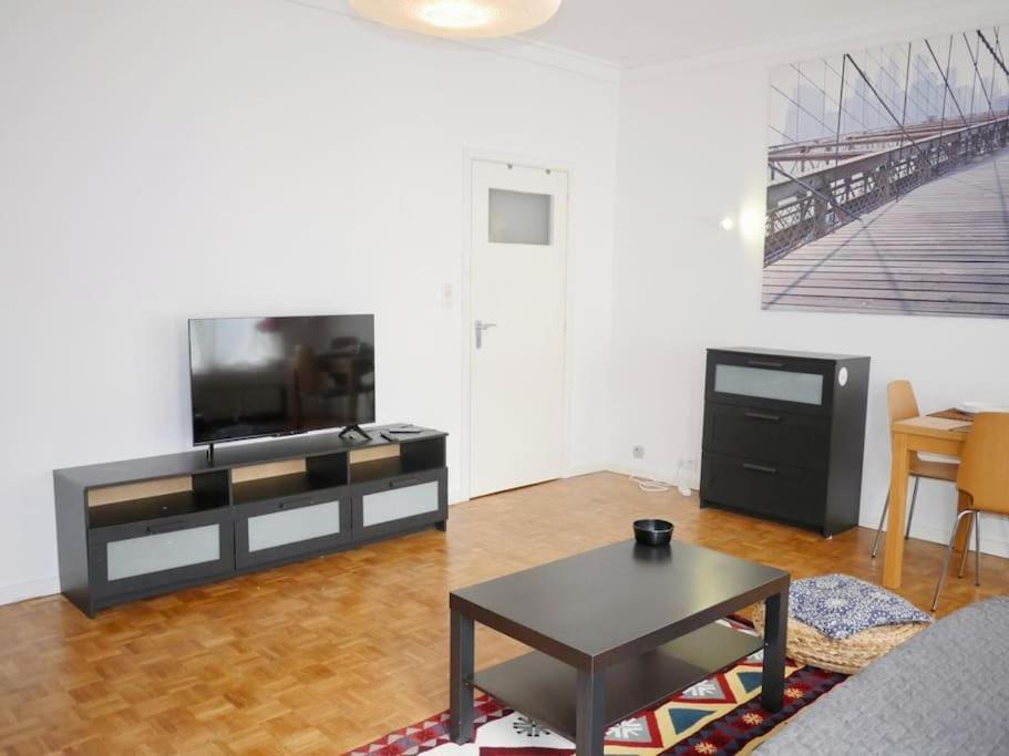 Ixelles: Superbe Appartement, Idealement Situe Брюксел Екстериор снимка